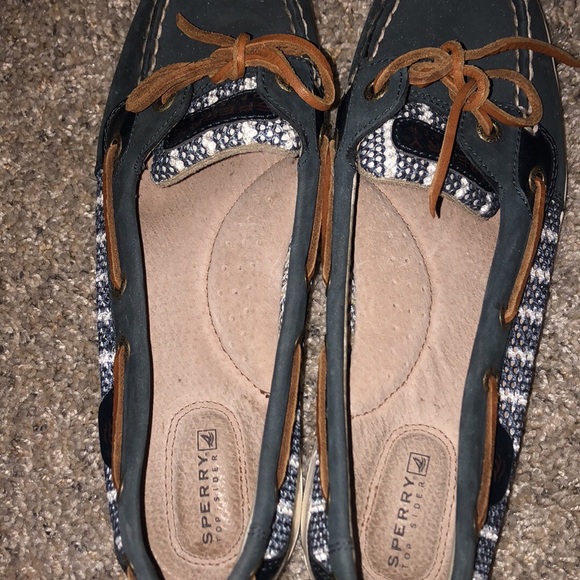 Sperry boat shoes - Picture 1 of 3